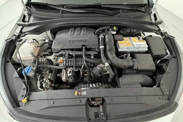 Kia Ceed (2023) — foto 14 van 27
