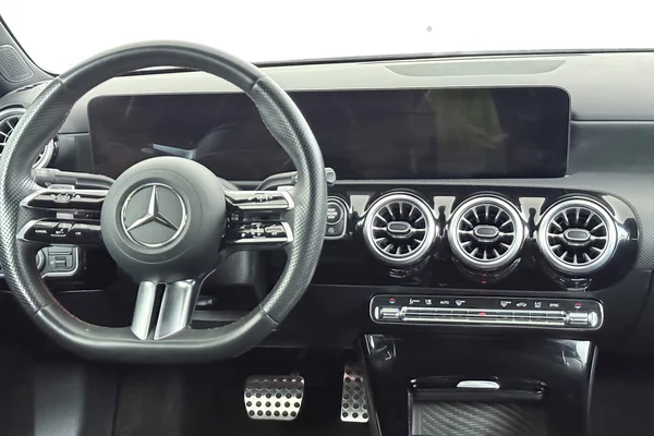 Mercedes-Benz A-Class Sedan (V177) (2025) — foto 18 van 33