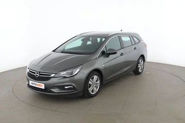 Opel Astra a945d313-33d1-4b70-b179-15c9a70d12f3