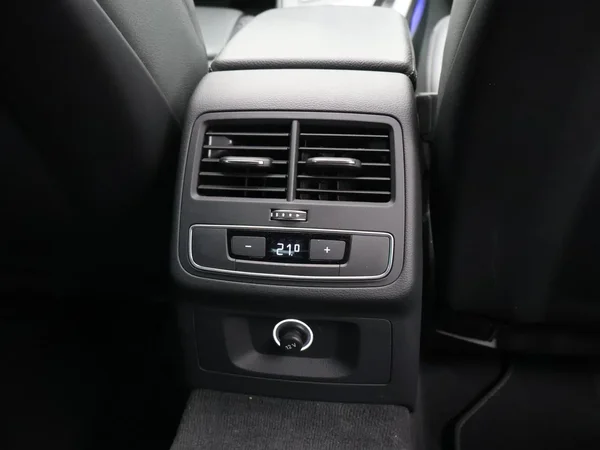 Audi S5 (2018) — foto 29 van 29