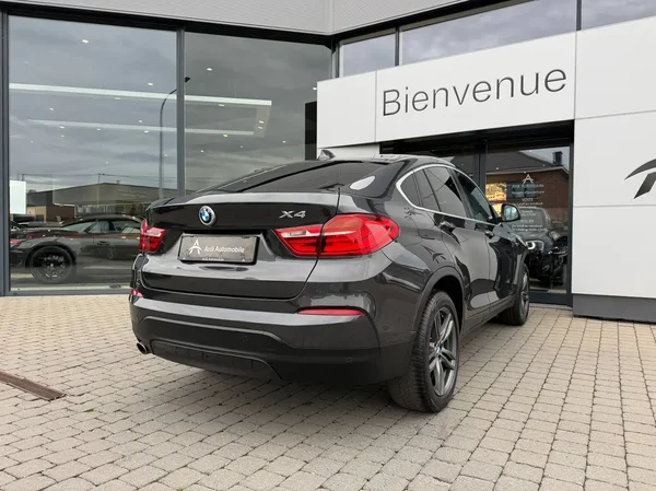 Bmw X4 (2015) — foto 18 van 23