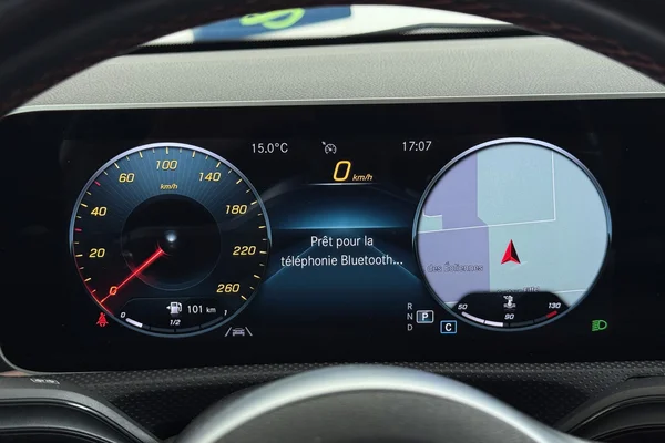 Mercedes-Benz A-Class Sedan (V177) (2019) — foto 6 van 24