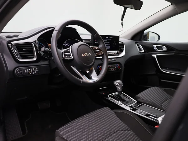 Kia XCeed (2023) — foto 25 van 41