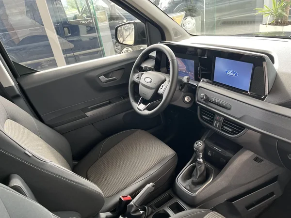 Ford Tourneo Courier (2026) — foto 10 van 11