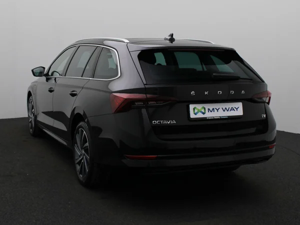 SKODA Octavia Combi (2024) — foto 22 van 24
