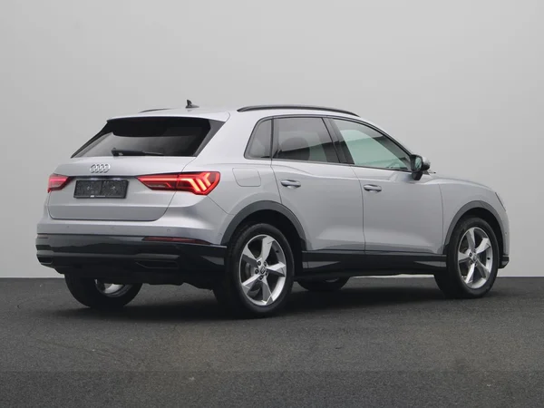 AUDI Q3 (2019) — foto 12 van 19