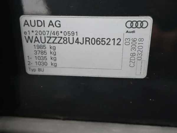 Audi Q3 (2018) — foto 7 van 29
