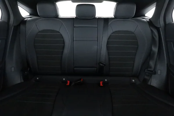 Mercedes-Benz GLC-Klasse (2022) — foto 6 van 16