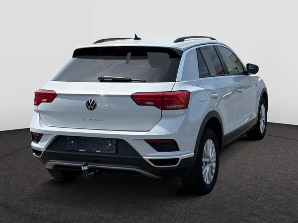 VOLKSWAGEN T-Roc (2021) — foto 17 van 21