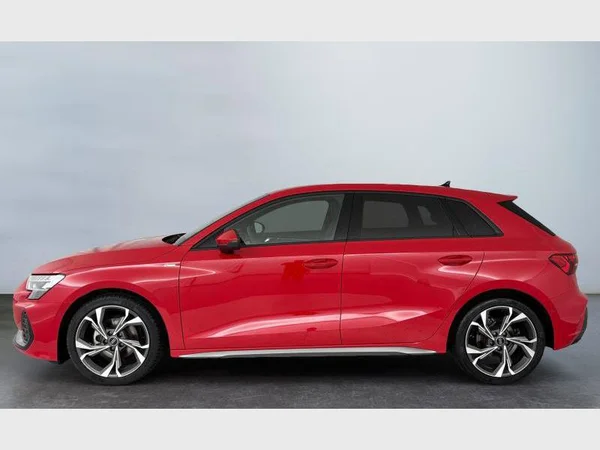 Audi A3 Sportback (2025) — foto 10 van 15