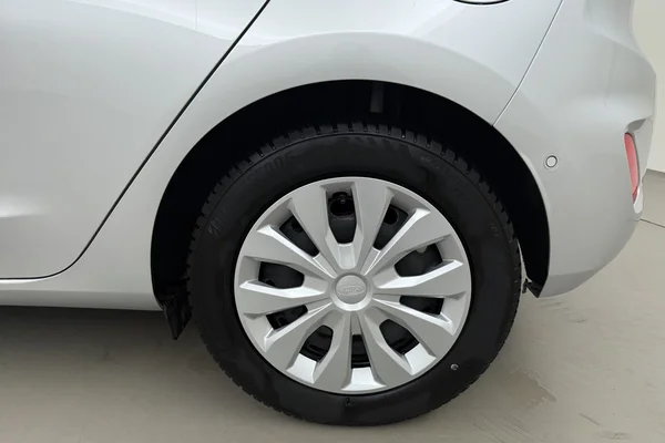 Ford Fiesta (2023) — foto 13 van 16