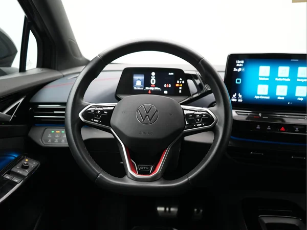 VOLKSWAGEN ID.4 (2021) — foto 9 van 49
