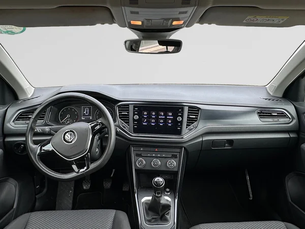 VOLKSWAGEN T-Roc (2020) — foto 14 van 19