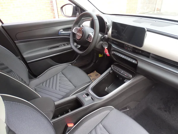 Fiat 600 (2026) — foto 6 van 23
