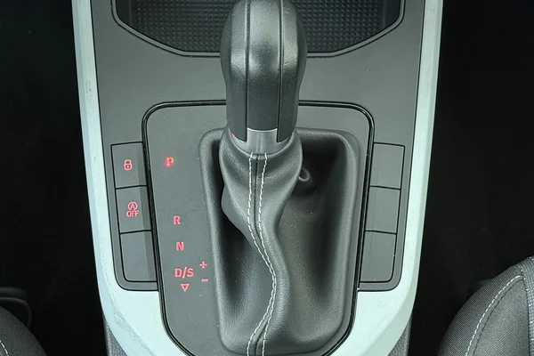 Seat Arona (2025) — foto 4 van 18