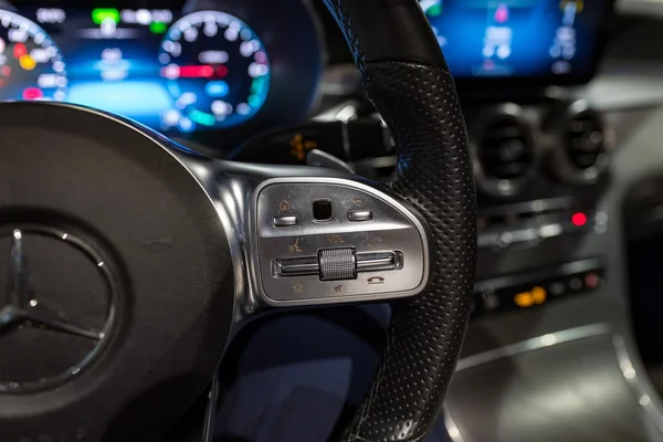 Mercedes-Benz GLC (2022) — foto 24 van 38