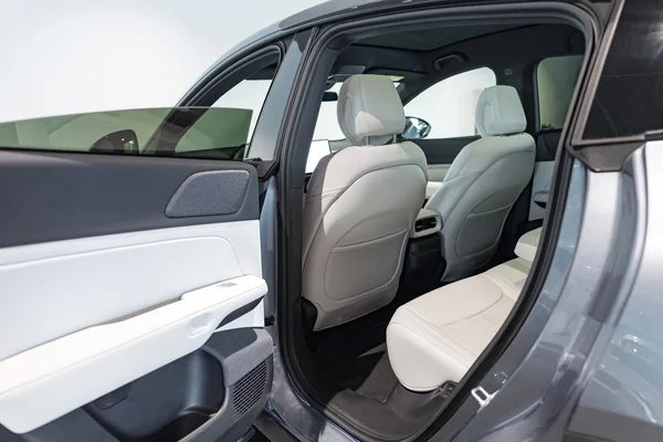 XPENG G6 (2025) — foto 8 van 38