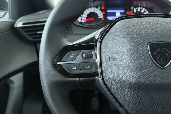 Peugeot 2008 (2025) — foto 7 van 19
