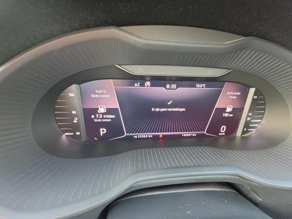 SKODA Octavia SW (2019) — foto 6 van 24
