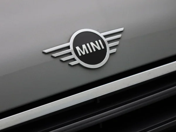 MINI Clubman (2022) — foto 27 van 41