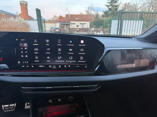 AUDI A5 Avant e-hybrid (PHEV) (2025) — foto 15 van 24