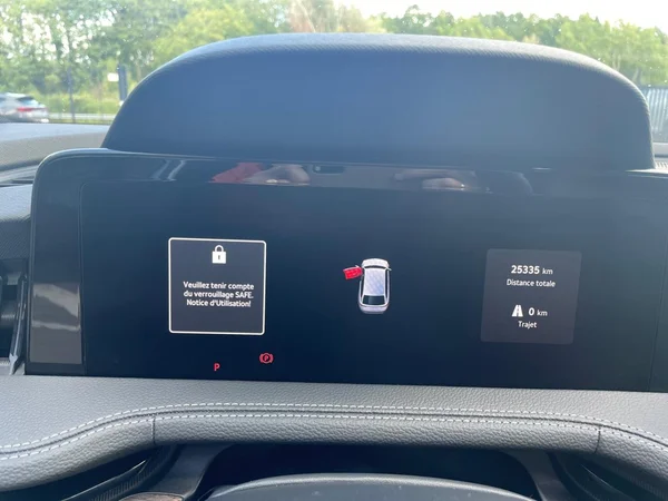 SKODA Superb Combi (2025) — foto 5 van 21