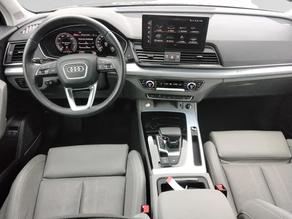 AUDI Q5 PHEV (2023) — foto 2 van 24