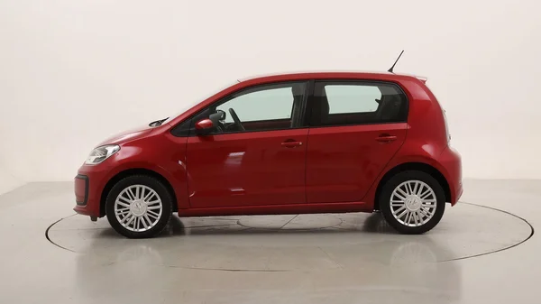 Volkswagen Up! (2022) — foto 12 van 23