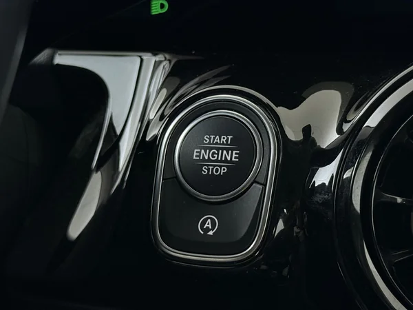 MERCEDES B 180 (2020) — foto 15 van 25
