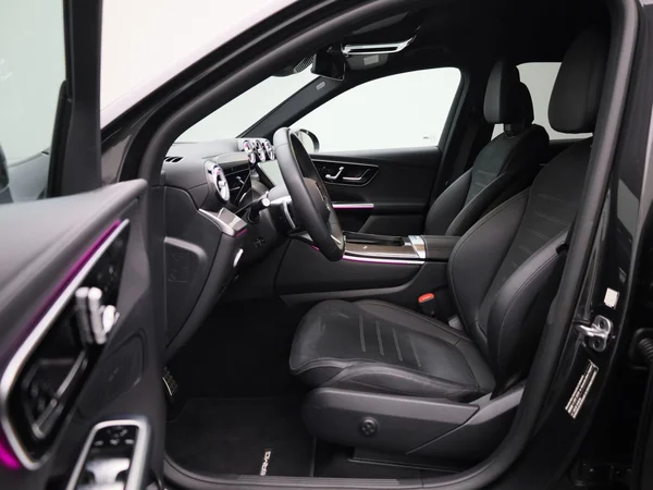 Mercedes-Benz GLC (2025) — foto 2 van 45