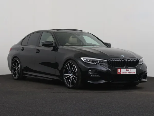 BMW 330 (2021) — foto 26 van 31