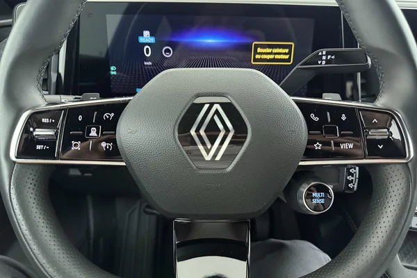 Renault E-Megane E-Tech (2022) — foto 17 van 35
