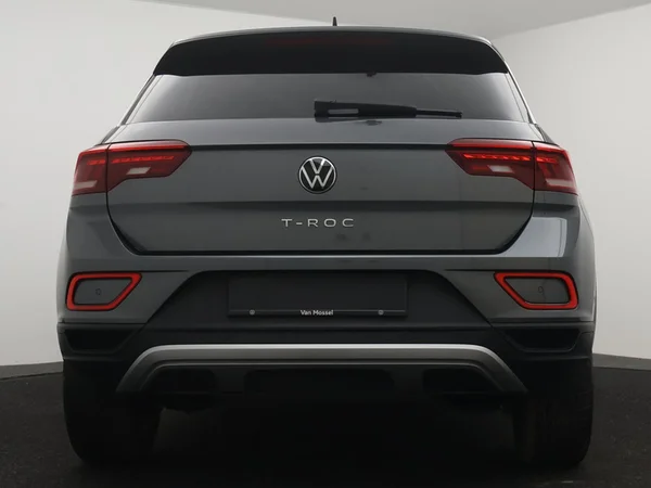 VOLKSWAGEN T-Roc (2024) — foto 21 van 26