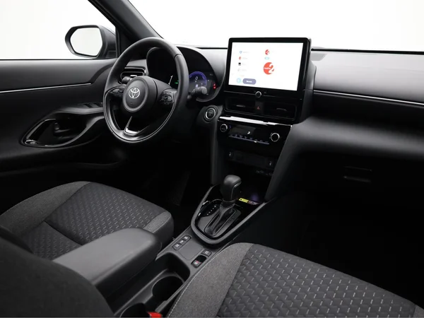TOYOTA Yaris Cross (2026) — foto 13 van 19