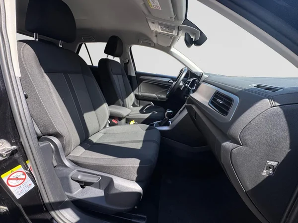 VOLKSWAGEN T-Roc (2022) — foto 10 van 16