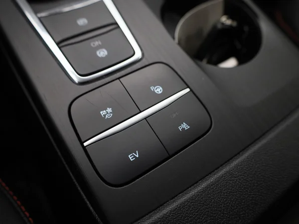 Ford Kuga (2023) — foto 24 van 45