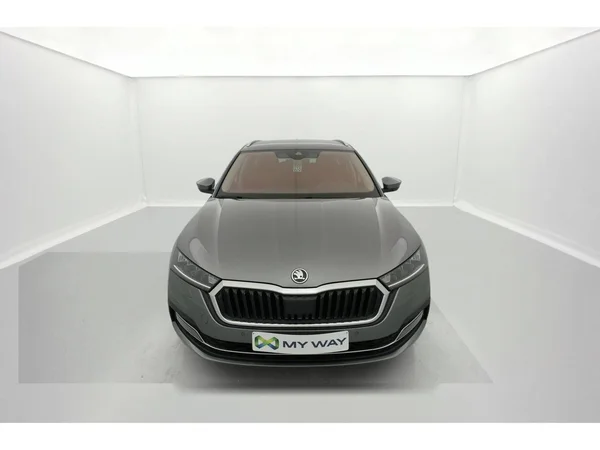 SKODA Octavia Combi Dsl (2022) — foto 12 van 36