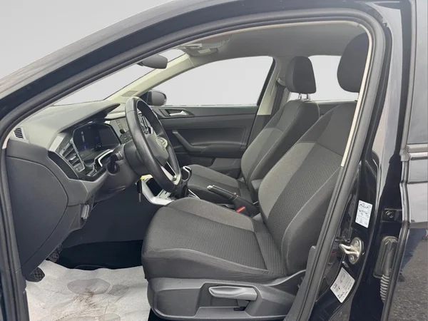 VOLKSWAGEN Polo (2022) — foto 8 van 14