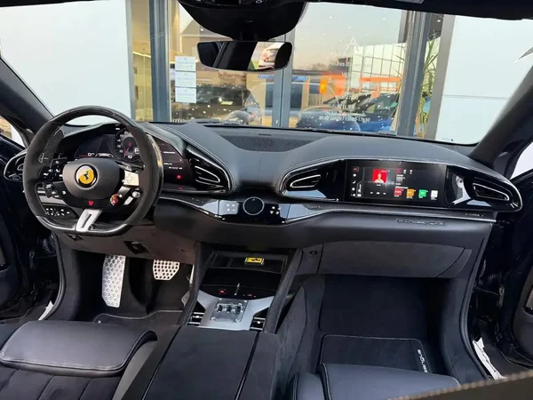 Ferrari Purosangue (2025) — foto 2 van 37