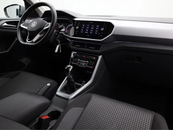 VOLKSWAGEN T-Cross (2022) — foto 12 van 18