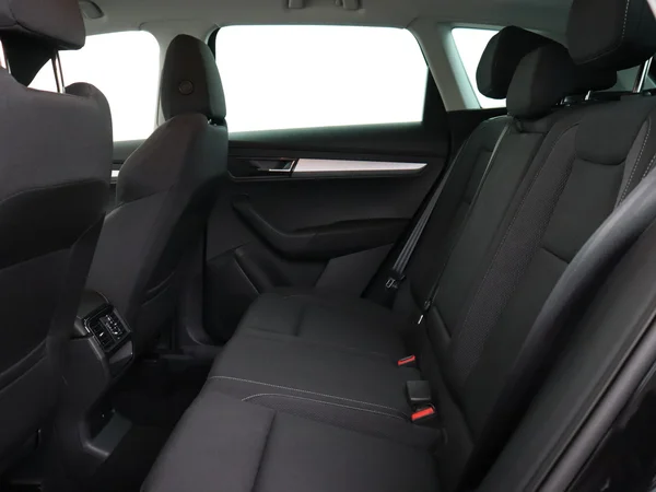 SKODA Karoq (2025) — foto 4 van 18