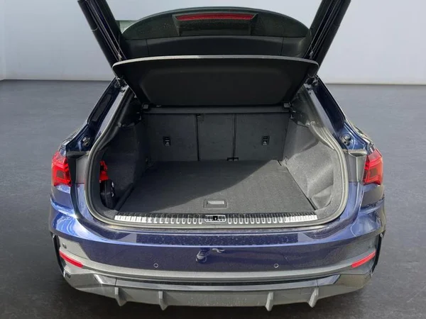 AUDI Q3 Sportback (2024) — foto 20 van 30