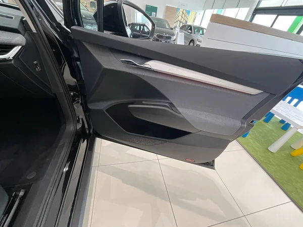 SKODA Enyaq (2025) — foto 21 van 25