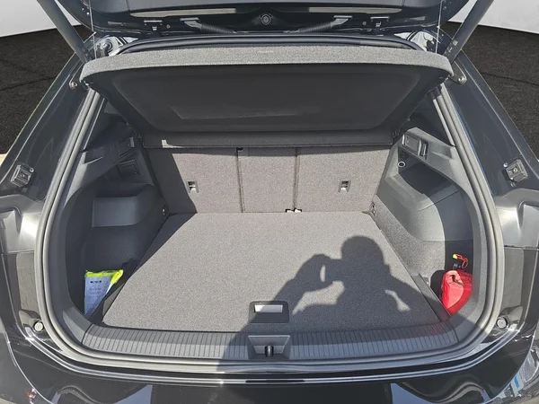 VOLKSWAGEN Tiguan (2026) — foto 7 van 16