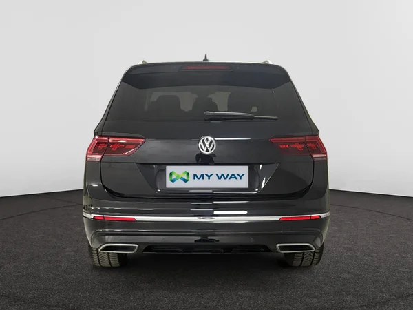 VOLKSWAGEN Tiguan Allspace (2019) — foto 12 van 16