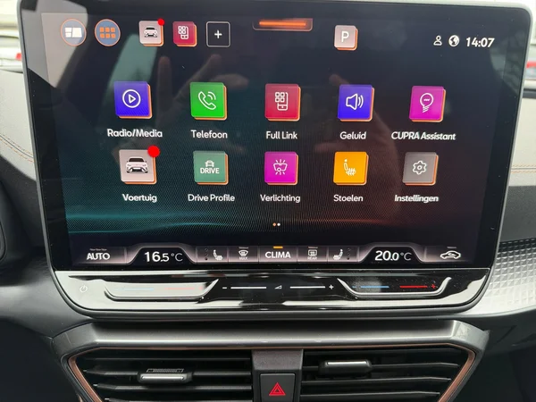 CUPRA Leon ST (2026) — foto 8 van 21