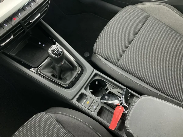 SKODA Octavia SW (2024) — foto 9 van 35