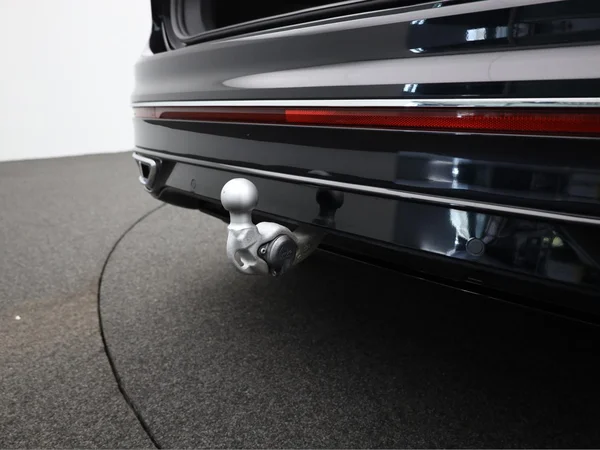 VOLKSWAGEN Tiguan (2021) — foto 4 van 23