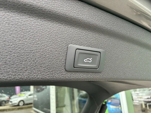 AUDI Q3 Sportback (2025) — foto 15 van 24