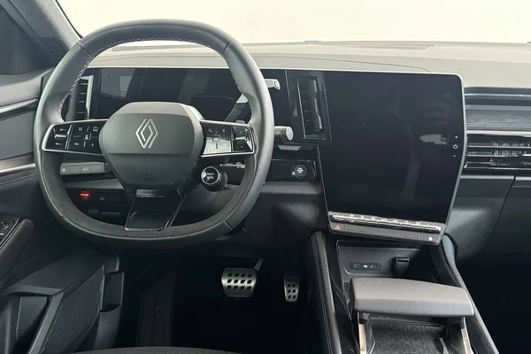 Renault Espace E-TECH (HEV) (2025) — foto 20 van 34